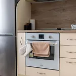 Maria-Luiza\'s Cozy Central Apartment