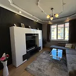 Maria-Luiza\'s Cozy Central Apartment